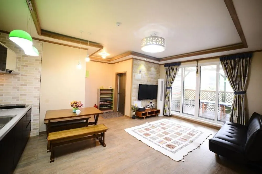 Poem Pension Incheon Wisma tamu