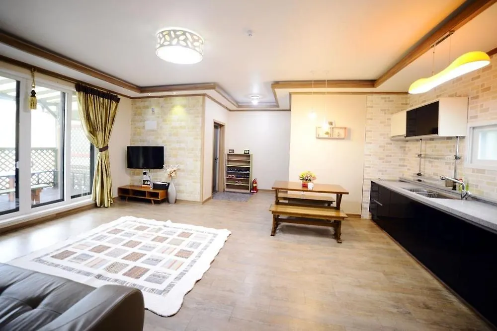 Poem Pension Incheon Wisma tamu